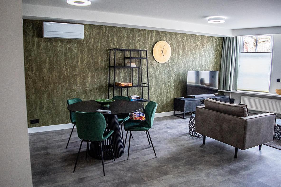 "De Bank" - Hotel Apartments Harlingen Bagian luar foto