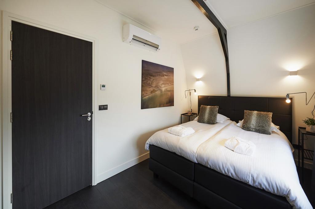 "De Bank" - Hotel Apartments Harlingen Bagian luar foto