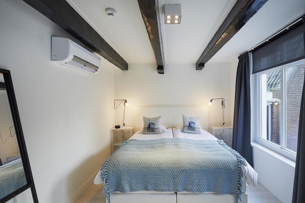 "De Bank" - Hotel Apartments Harlingen Bagian luar foto